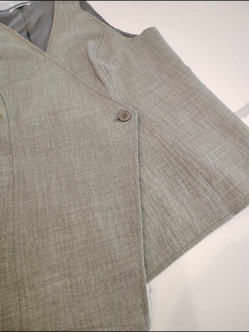 Max Studio Wrap Sleeveless Blazer Vest in light Olive Green size Medium - Picture 3 of 6